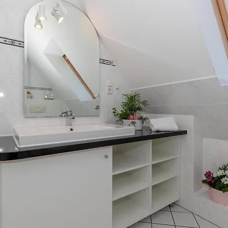 Seepferdchen, 19b, Haus Zingst 19b Tatil Evi *